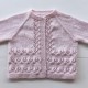 Strikkeopskrift på babycardigan - Størrelse 6-9 mdr.