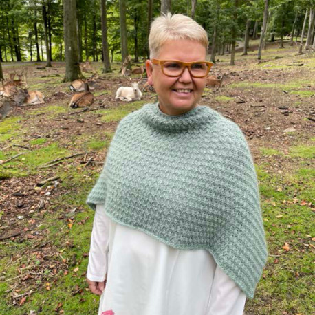 A Warm Hug 1.1 Mini-Poncho - e-opskrift