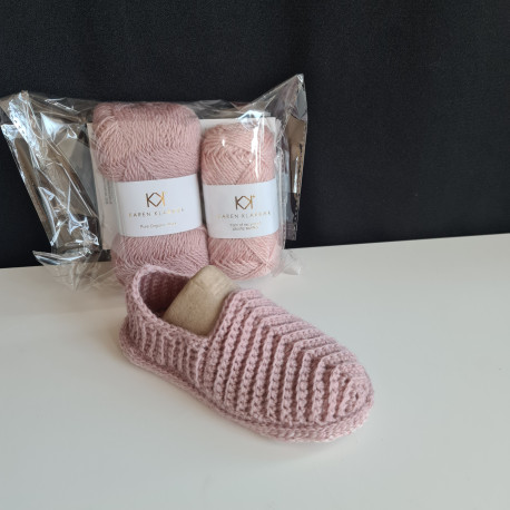 OLD ROSE: Kit til hæklede kludesko i BØRNESTØRRELSE incl. opskrift