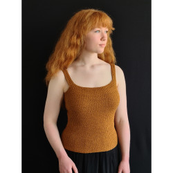 Sommertop i rib og retriller - e-opskrift