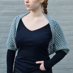 Bolero hæklet af to Granny Squares - e-opskrift