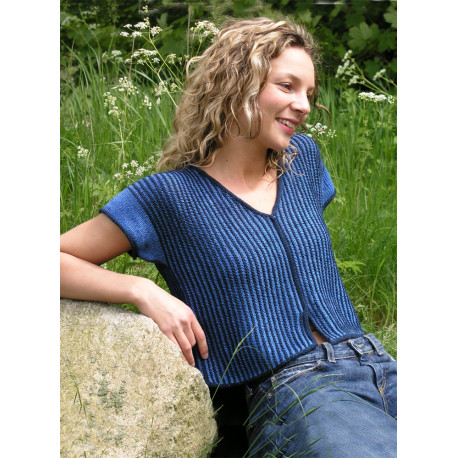 13-3 Feriebluse med korte ærmer i “Linea” hørgarn - e-opskrift