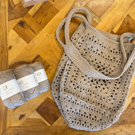 8/8: 6 nøgler LATTE - KK øko. 2. sortering + Opskrift på hæklet Lappeshopper - print