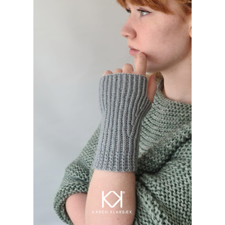 Strikkede håndledsvarmere 2025 - e-opskrift