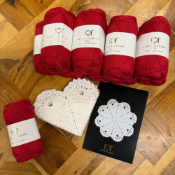Rød garnpakke i 1. sortering + Årets Juleserviet 2025