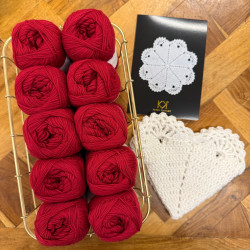 8/4: Dahlia Red (2. sortering) + opskrift på Juleserviet 2025 - tryk