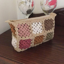Kosmetikpung i Granny Square - 2x3x1 lapper - e-opskrift